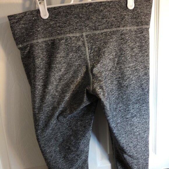 Pink Yoga Victorias Secret Capri Pants M - Picture 7 of 8